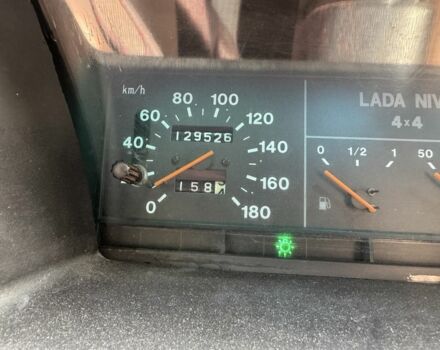 Красный ВАЗ 21213 Niva, объемом двигателя 1.7 л и пробегом 130 тыс. км за 4500 $, фото 6 на Automoto.ua