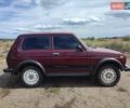 Красный ВАЗ 21213 Niva, объемом двигателя 1.69 л и пробегом 135 тыс. км за 3400 $, фото 1 на Automoto.ua