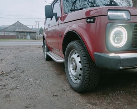 Красный ВАЗ 21213 Niva, объемом двигателя 1.7 л и пробегом 70 тыс. км за 3000 $, фото 1 на Automoto.ua