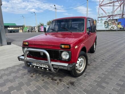 Красный ВАЗ 21213 Niva, объемом двигателя 1.7 л и пробегом 100 тыс. км за 3000 $, фото 1 на Automoto.ua