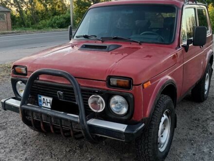 Червоний ВАЗ 21213 Niva, об'ємом двигуна 1.7 л та пробігом 100 тис. км за 2900 $, фото 1 на Automoto.ua