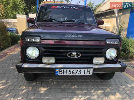 Красный ВАЗ 21213 Niva, объемом двигателя 1.7 л и пробегом 120 тыс. км за 4000 $, фото 1 на Automoto.ua