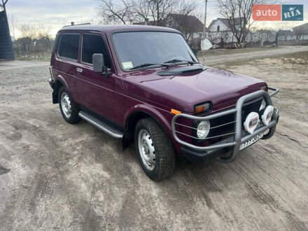 ВАЗ 21213 Niva 2002 у Камінь-Каширський на Automoto.ua Червоний ВАЗ 21213 Niva, об'ємом двигуна 1.7 л та пробігом 120 тис. км за 2900 $, фото 1 на Automoto.ua