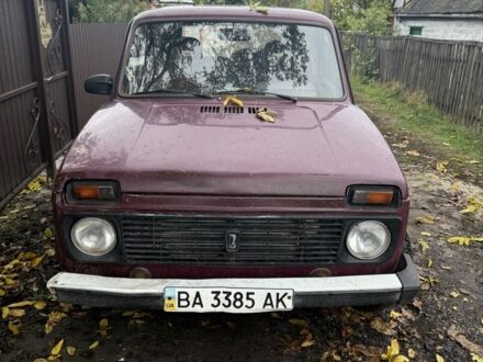 Червоний ВАЗ 21213 Niva, об'ємом двигуна 1.7 л та пробігом 200 тис. км за 1700 $, фото 1 на Automoto.ua