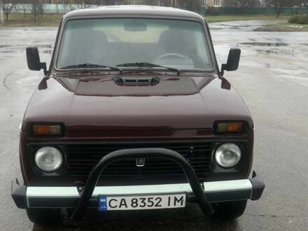 Красный ВАЗ 21213 Niva, объемом двигателя 1.7 л и пробегом 35 тыс. км за 1800 $, фото 1 на Automoto.ua