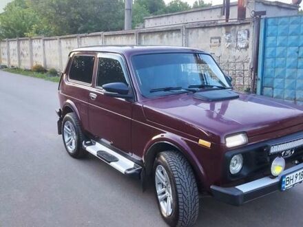 Красный ВАЗ 21213 Niva, объемом двигателя 1.7 л и пробегом 130 тыс. км за 5200 $, фото 1 на Automoto.ua