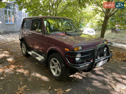 ВАЗ 21213 Niva 2004 в Николаеве на Automoto.ua Красный ВАЗ 21213 Niva, объемом двигателя 0 л и пробегом 190 тыс. км за 4200 $, фото 1 на Automoto.ua