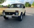 Желтый ВАЗ 21213 Niva, объемом двигателя 1.7 л и пробегом 200 тыс. км за 2300 $, фото 4 на Automoto.ua