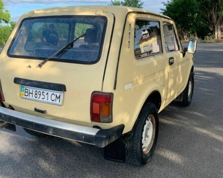 Желтый ВАЗ 21213 Niva, объемом двигателя 1.7 л и пробегом 200 тыс. км за 2300 $, фото 7 на Automoto.ua