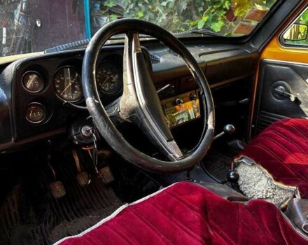 Желтый ВАЗ 21213 Niva, объемом двигателя 1.6 л и пробегом 118 тыс. км за 2500 $, фото 8 на Automoto.ua