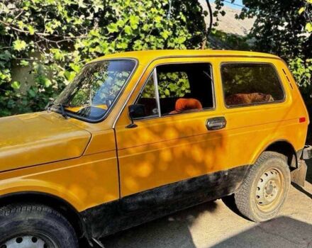 Желтый ВАЗ 21213 Niva, объемом двигателя 1.6 л и пробегом 118 тыс. км за 2500 $, фото 1 на Automoto.ua