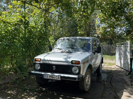 Серый ВАЗ 21213 Niva, объемом двигателя 1.7 л и пробегом 40 тыс. км за 2800 $, фото 1 на Automoto.ua