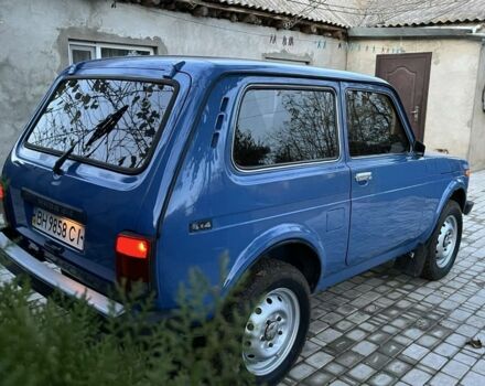 Синий ВАЗ 21213 Niva, объемом двигателя 1.7 л и пробегом 228 тыс. км за 3450 $, фото 4 на Automoto.ua