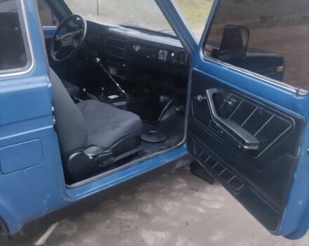 Синий ВАЗ 21213 Niva, объемом двигателя 1.7 л и пробегом 198 тыс. км за 2500 $, фото 12 на Automoto.ua