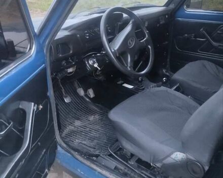 Синий ВАЗ 21213 Niva, объемом двигателя 1.7 л и пробегом 198 тыс. км за 2500 $, фото 11 на Automoto.ua