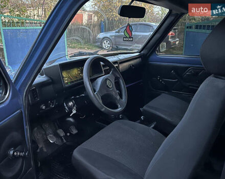 Синий ВАЗ 21213 Niva, объемом двигателя 1.7 л и пробегом 228 тыс. км за 3450 $, фото 6 на Automoto.ua