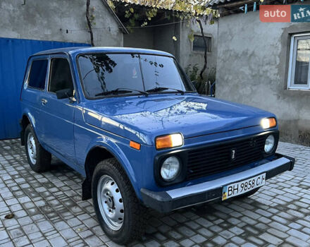 Синий ВАЗ 21213 Niva, объемом двигателя 1.7 л и пробегом 228 тыс. км за 3450 $, фото 1 на Automoto.ua