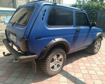 Синий ВАЗ 21213 Niva, объемом двигателя 1.7 л и пробегом 105 тыс. км за 3600 $, фото 4 на Automoto.ua