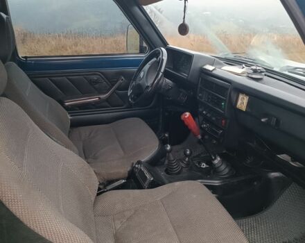 Синий ВАЗ 21213 Niva, объемом двигателя 1.7 л и пробегом 173 тыс. км за 3300 $, фото 6 на Automoto.ua