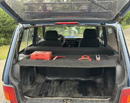 Синий ВАЗ 21213 Niva, объемом двигателя 1.6 л и пробегом 125 тыс. км за 2900 $, фото 9 на Automoto.ua