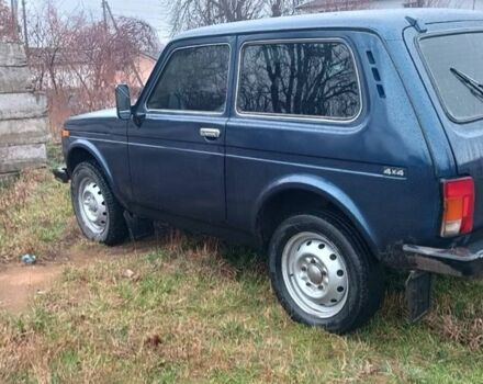 Синій ВАЗ 21213 Niva, об'ємом двигуна 1.7 л та пробігом 200 тис. км за 2999 $, фото 4 на Automoto.ua