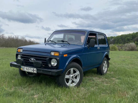 ВАЗ 21213 Niva 2002 у Пятихатках на Automoto.ua Синій ВАЗ 21213 Niva, об'ємом двигуна 1.7 л та пробігом 110 тис. км за 3100 $, фото 1 на Automoto.ua