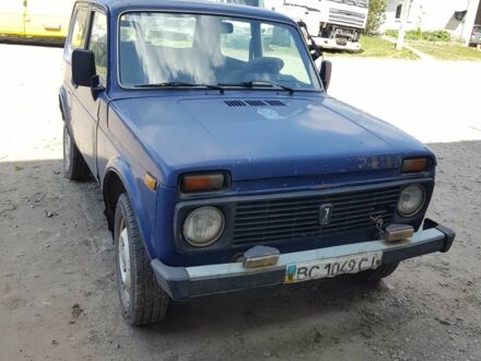 ВАЗ 21213 Niva 2002 у Ямполе на Automoto.ua Синій ВАЗ 21213 Niva, об'ємом двигуна 1.7 л та пробігом 100 тис. км за 1500 $, фото 1 на Automoto.ua