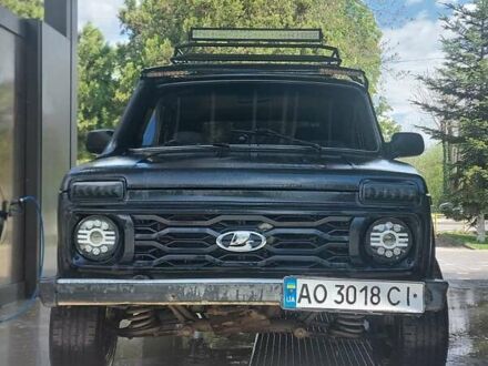 ВАЗ 21213 Niva 2003 у Ужгороді на Automoto.ua Синій ВАЗ 21213 Niva, об'ємом двигуна 1.7 л та пробігом 200 тис. км за 3000 $, фото 1 на Automoto.ua
