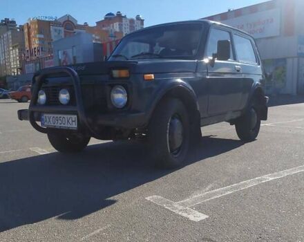 Зеленый ВАЗ 21213 Niva, объемом двигателя 1.7 л и пробегом 192 тыс. км за 2800 $, фото 2 на Automoto.ua
