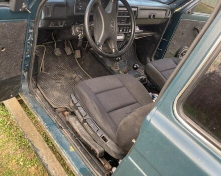 Зеленый ВАЗ 21213 Niva, объемом двигателя 1.7 л и пробегом 2 тыс. км за 2900 $, фото 4 на Automoto.ua