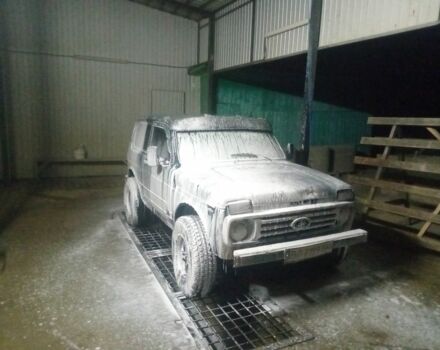 Зелений ВАЗ 21213 Niva, об'ємом двигуна 1.7 л та пробігом 1 тис. км за 3200 $, фото 3 на Automoto.ua