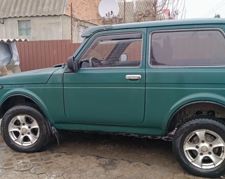 Зелений ВАЗ 21213 Niva, об'ємом двигуна 1.6 л та пробігом 10 тис. км за 3100 $, фото 3 на Automoto.ua