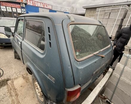 Зеленый ВАЗ 21213 Niva, объемом двигателя 1.7 л и пробегом 150 тыс. км за 1500 $, фото 3 на Automoto.ua