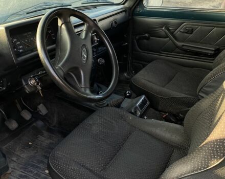 Зеленый ВАЗ 21213 Niva, объемом двигателя 1.7 л и пробегом 140 тыс. км за 2500 $, фото 6 на Automoto.ua