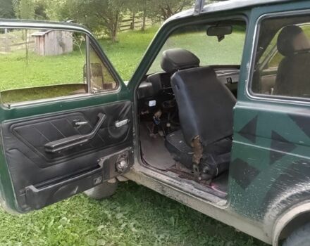 Зелений ВАЗ 21213 Niva, об'ємом двигуна 1 л та пробігом 1000 тис. км за 2546 $, фото 3 на Automoto.ua