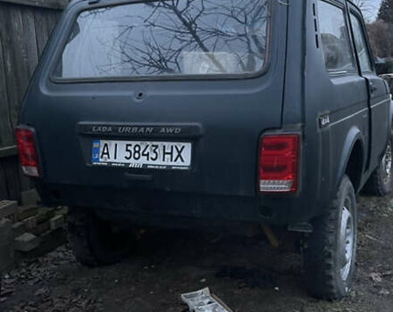 Зеленый ВАЗ 21213 Niva, объемом двигателя 1.6 л и пробегом 600 тыс. км за 2000 $, фото 9 на Automoto.ua