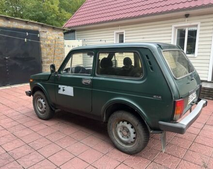 Зеленый ВАЗ 21213 Niva, объемом двигателя 1.6 л и пробегом 180 тыс. км за 1900 $, фото 2 на Automoto.ua