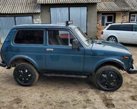 Зеленый ВАЗ 21213 Niva, объемом двигателя 1.7 л и пробегом 100 тыс. км за 2950 $, фото 6 на Automoto.ua