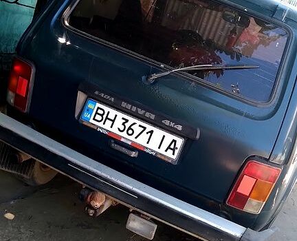 Зеленый ВАЗ 21213 Niva, объемом двигателя 1.6 л и пробегом 190 тыс. км за 2400 $, фото 7 на Automoto.ua