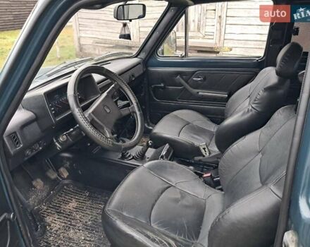 Зеленый ВАЗ 21213 Niva, объемом двигателя 1.7 л и пробегом 90 тыс. км за 4600 $, фото 2 на Automoto.ua