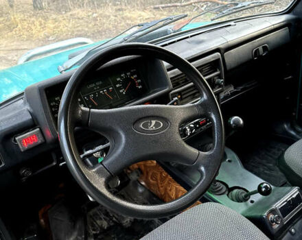 Зелений ВАЗ 21213 Niva, об'ємом двигуна 1.6 л та пробігом 100 тис. км за 2300 $, фото 7 на Automoto.ua