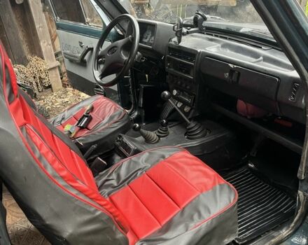 Зелений ВАЗ 21213 Niva, об'ємом двигуна 1.7 л та пробігом 78 тис. км за 2500 $, фото 10 на Automoto.ua