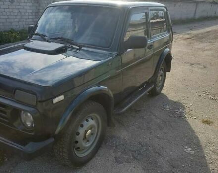 Зеленый ВАЗ 21213 Niva, объемом двигателя 1.69 л и пробегом 108 тыс. км за 2100 $, фото 2 на Automoto.ua