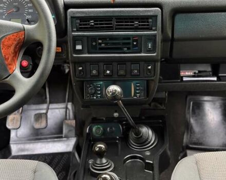 Зеленый ВАЗ 21213 Niva, объемом двигателя 1.69 л и пробегом 145 тыс. км за 3500 $, фото 12 на Automoto.ua