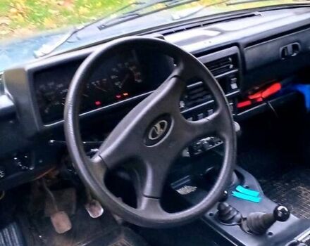 Зелений ВАЗ 21213 Niva, об'ємом двигуна 1.7 л та пробігом 200 тис. км за 1800 $, фото 18 на Automoto.ua