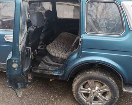 Зеленый ВАЗ 21213 Niva, объемом двигателя 1.8 л и пробегом 115 тыс. км за 2370 $, фото 4 на Automoto.ua