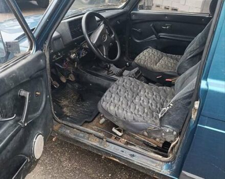 Зеленый ВАЗ 21213 Niva, объемом двигателя 1.8 л и пробегом 115 тыс. км за 2370 $, фото 7 на Automoto.ua