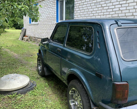 Зеленый ВАЗ 21213 Niva, объемом двигателя 1.7 л и пробегом 116 тыс. км за 4400 $, фото 6 на Automoto.ua