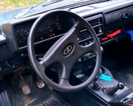 Зелений ВАЗ 21213 Niva, об'ємом двигуна 1.7 л та пробігом 200 тис. км за 1800 $, фото 4 на Automoto.ua