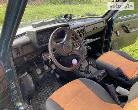 Зеленый ВАЗ 21213 Niva, объемом двигателя 1.69 л и пробегом 125 тыс. км за 4400 $, фото 17 на Automoto.ua
